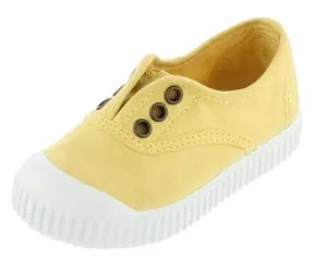 Victoria Girl's and Boy's Inglesa Slip-On Canvas Sneakers, Maiz